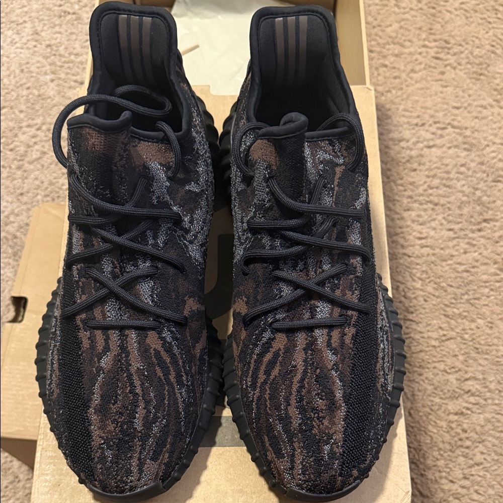 Yeezy Boost 350 V2 MX Rock